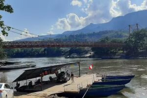 Pueblo y Puerto de Pizana