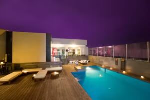 Radisson Hotel Decapolis Miraflores.