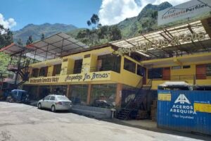 RESTAURANTE-HOSPEDAJE-MARKET «Las Brisas»