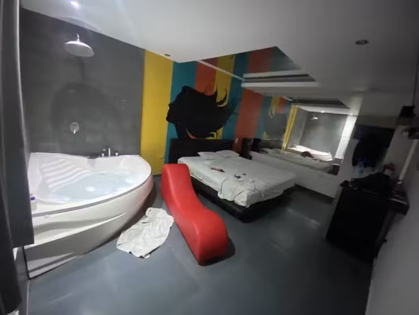 Royal Suite Bungalows