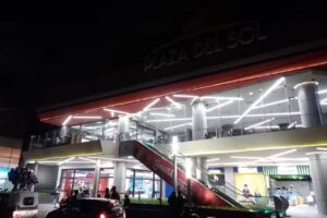 Shopping Plaza Hotel