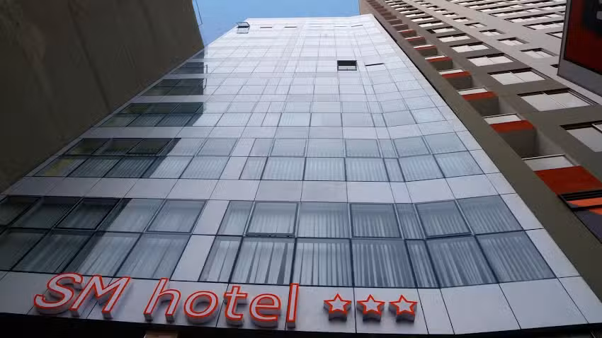 SM Hotel & Business PLUS