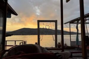 Uros TITIKAKA the best lodge