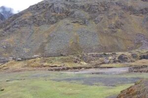 Vinicunca Mountain camp