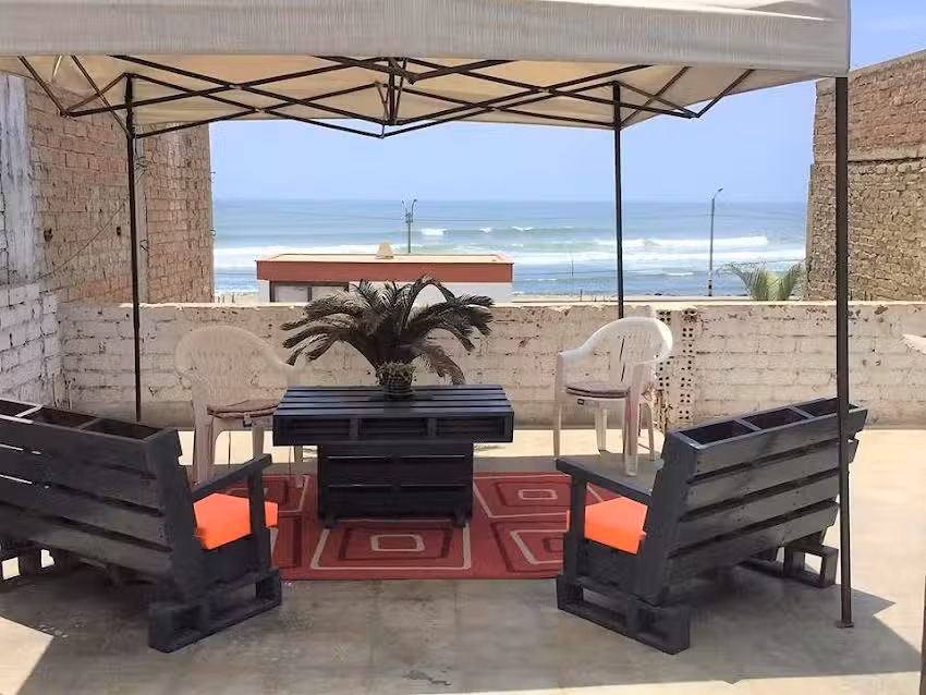 Yellow House Huanchaco